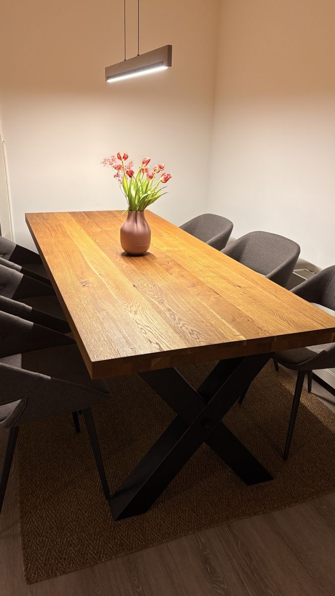 Tavoli: Table en chêne massif – Usato da Corsier-sur-Vevey venduto da BussardS
