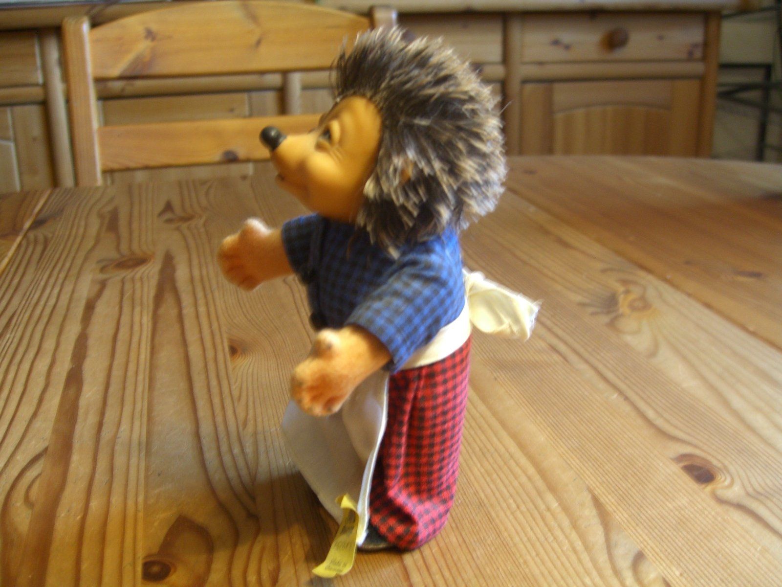 Statuette: original Exemplar der Igel Mutter Micki (Steiff), Nr.7628/17 – Nuovo (secondo la descrizione) da Winterthur venduto da Gaia 4