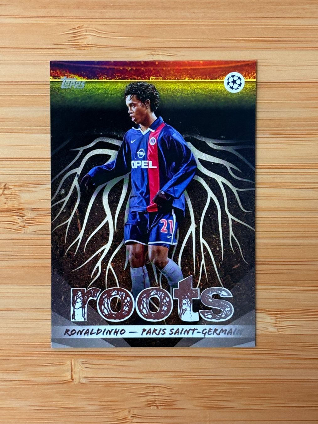 Topps Carte collezionabili: Roots Set x4 - Topps UCC Flagship 2025/26 – Nuovo (secondo la descrizione) da Glattpark(Opfikon) venduto da GiuxTradingCards 2