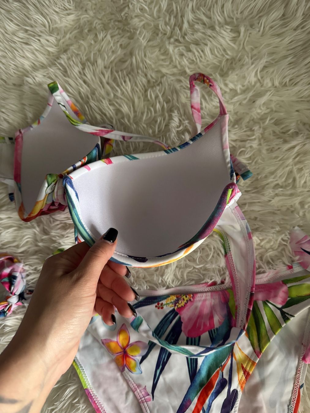 Costumi da bagno & Bikini: Sommerlicher Bikini mit Blumenmuster, Grösse 75 C und L – Nuovo (secondo la descrizione) da Künten venduto da bel_6wn2 2
