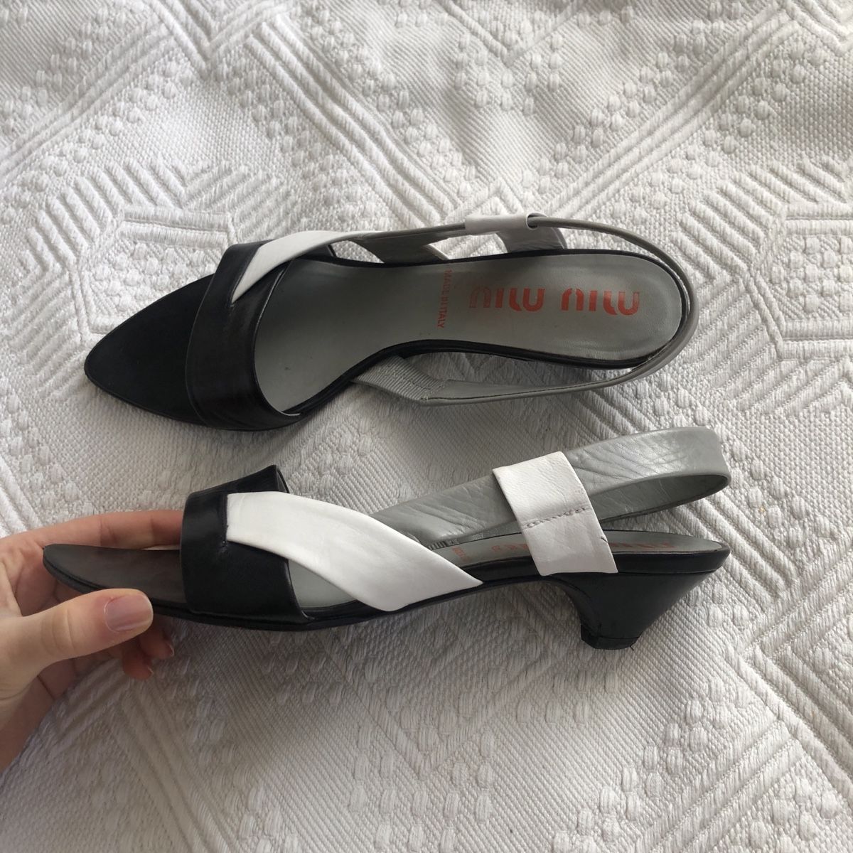 Miu Miu Scarpe da donna: MiuMiu Leder Sandalen – Usato da St. Gallen venduto da Kollision 1