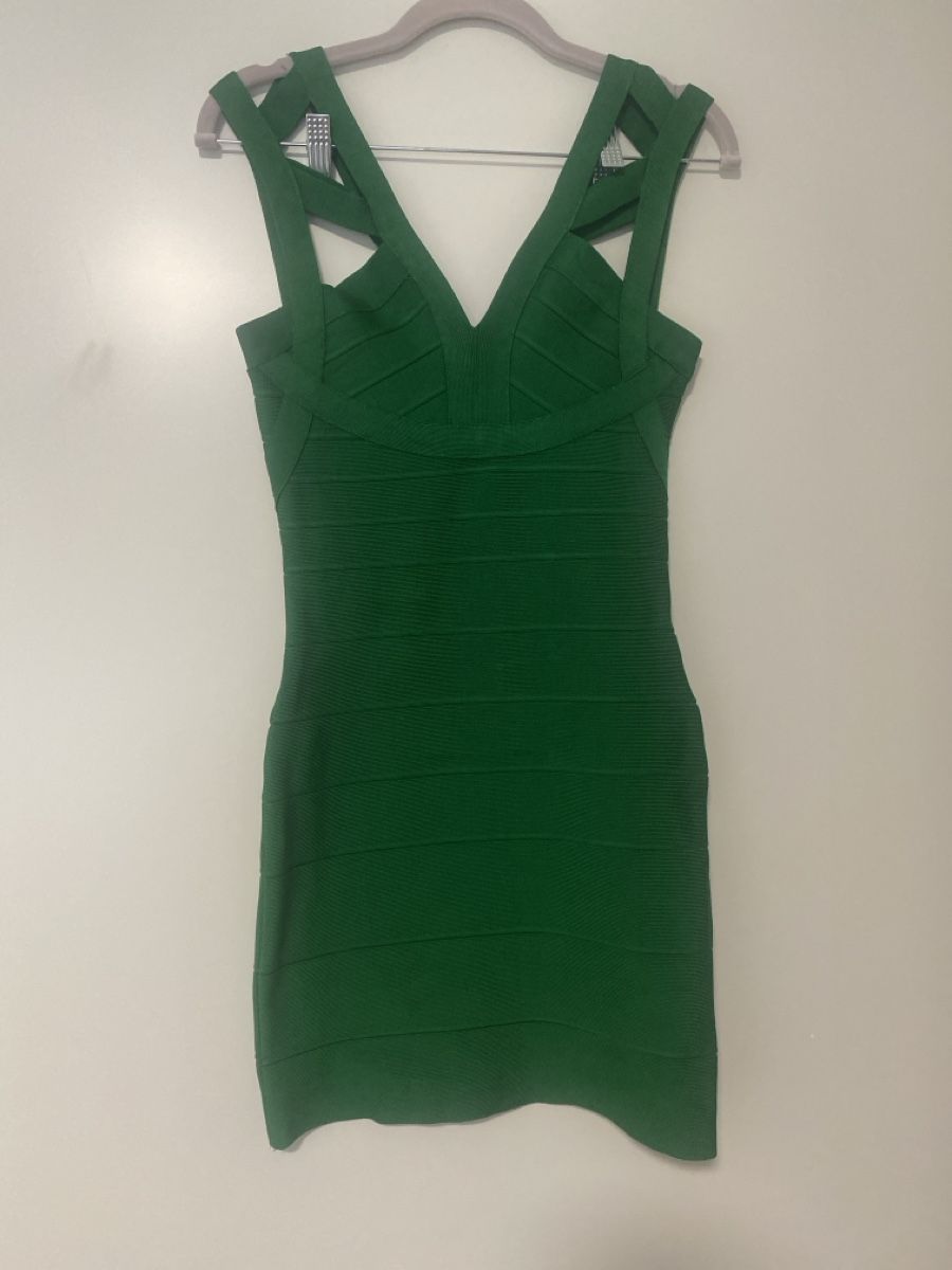 Kleider: Green mini elastic dress from BDBA – Gebraucht aus Zürich von ana_m6d2