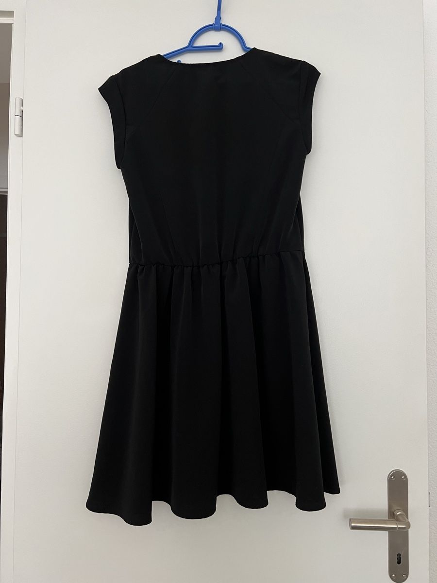 H&M Vestiti: Vestito corto H&M – Nuovo (secondo la descrizione) da Zürich venduto da C_Alen 2