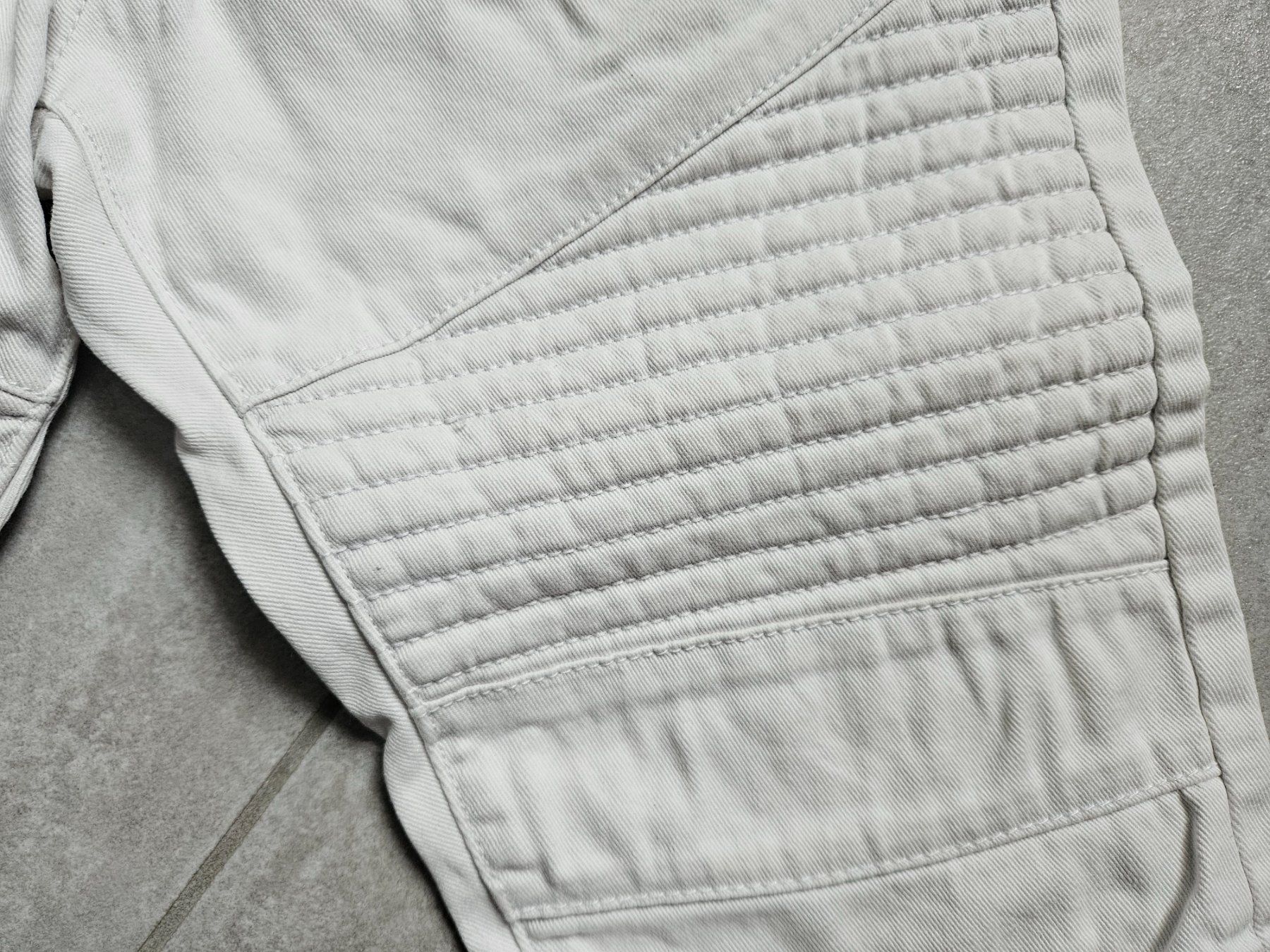 Jeans: Weisse Jeans Shorts Grösse M – Usato da Unterkulm venduto da Sani78 3