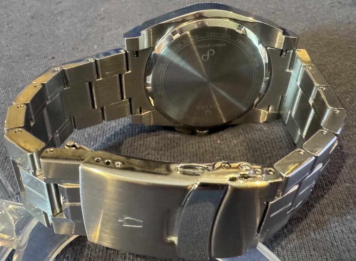 Bulova Orologi: Bulova Precisionist  Champlain Chronograph Full Set Neu – Nuovo e nell'imballaggio originale da Untersiggenthal venduto da TimeandShine 4