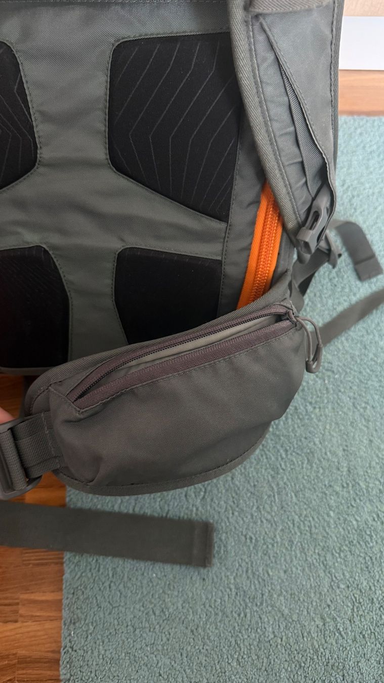Lowepro Zaini: Lowepro Whistler BP 450 AW – Usato da Wiesendangen venduto da Decorior 7