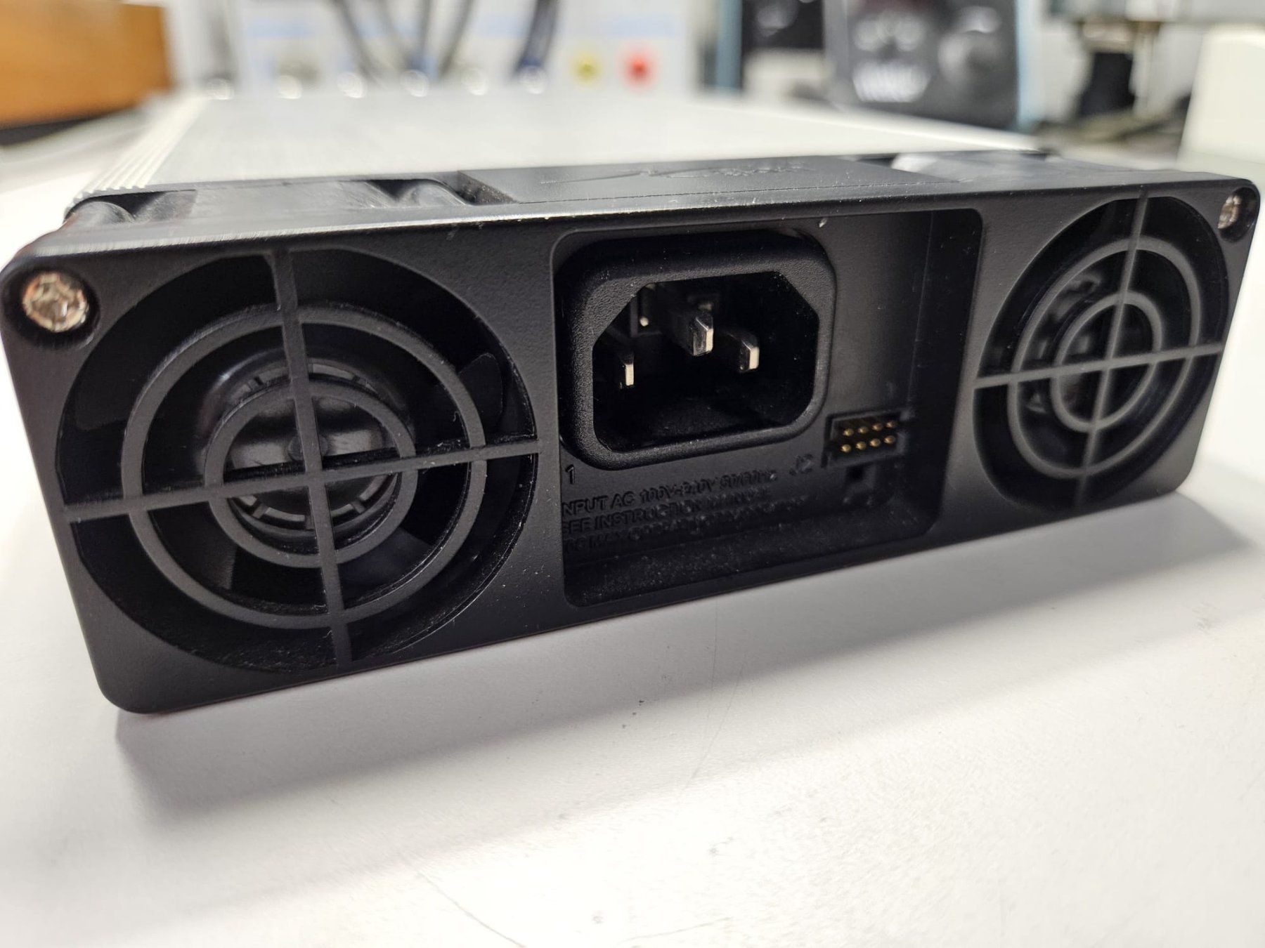 Componenti elettronici: Modulares Netzteil Excelsys mit 6 Modulen – Nuovo (secondo la descrizione) da Genestrerio venduto da GIDI02 4