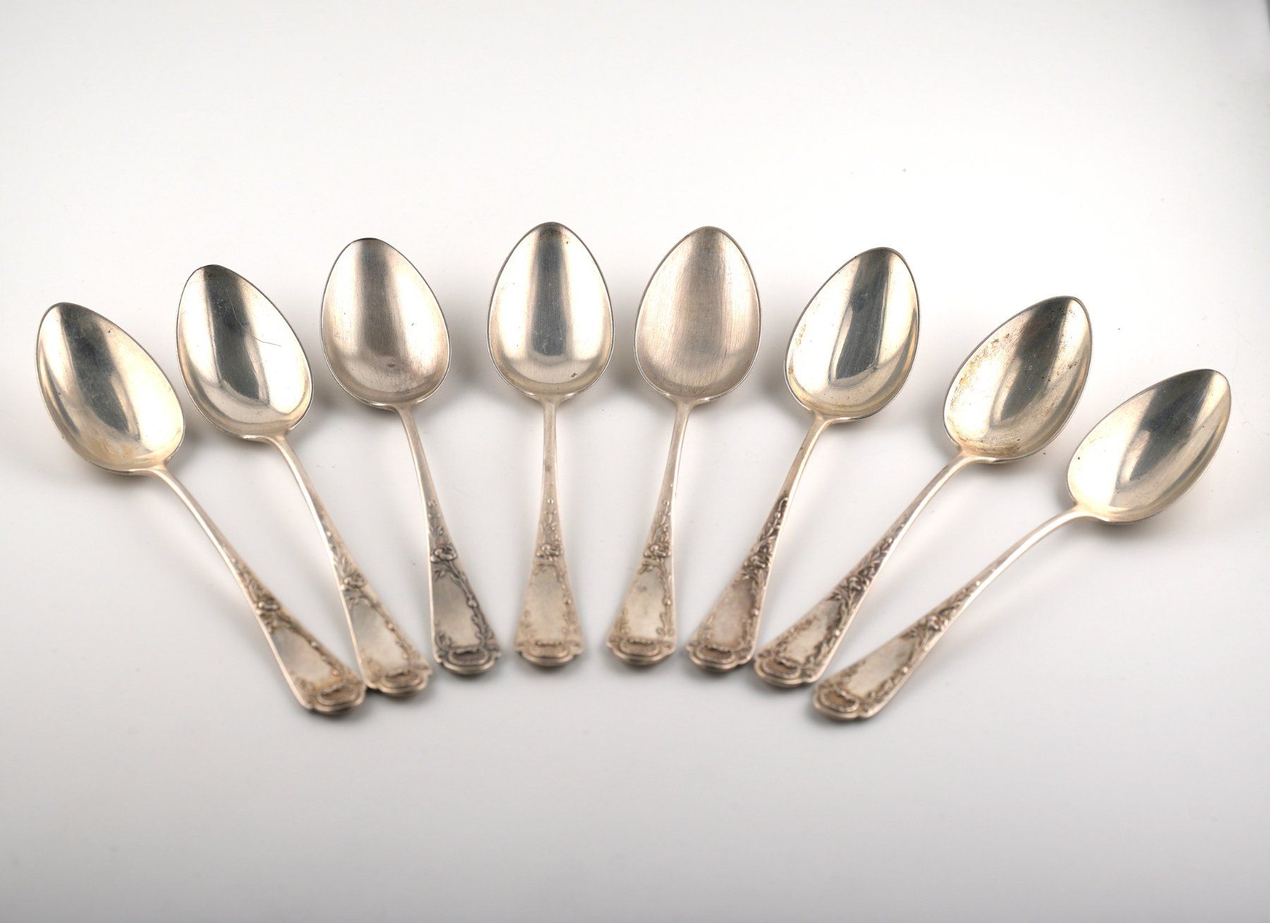 Cucchiai: Dessertlöffel 6x aus Silber – Usato da Basel venduto da Vip24