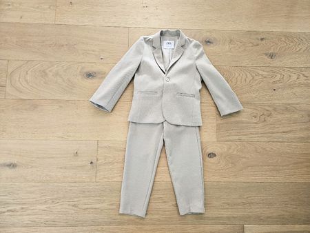 Anzug Junge Zara Gr. 116