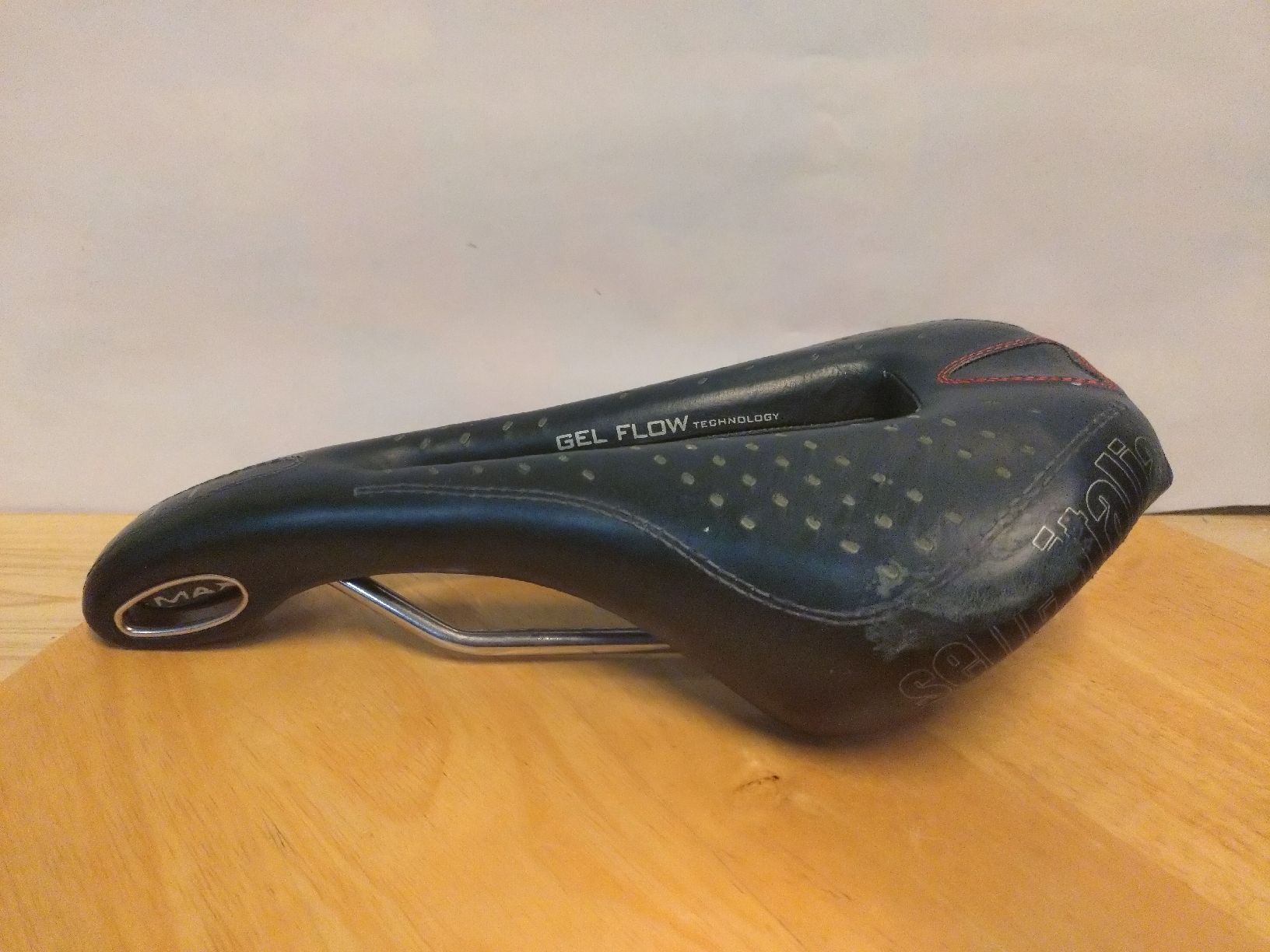 Selle Italia Pezzi di ricambio: Selle Italia Max Gel Flow  – Usato da Farvagny-le-Grand venduto da LaCaverne 3