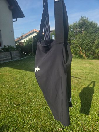 ASSOS Equipe R S11 Velohose – Grösse L
