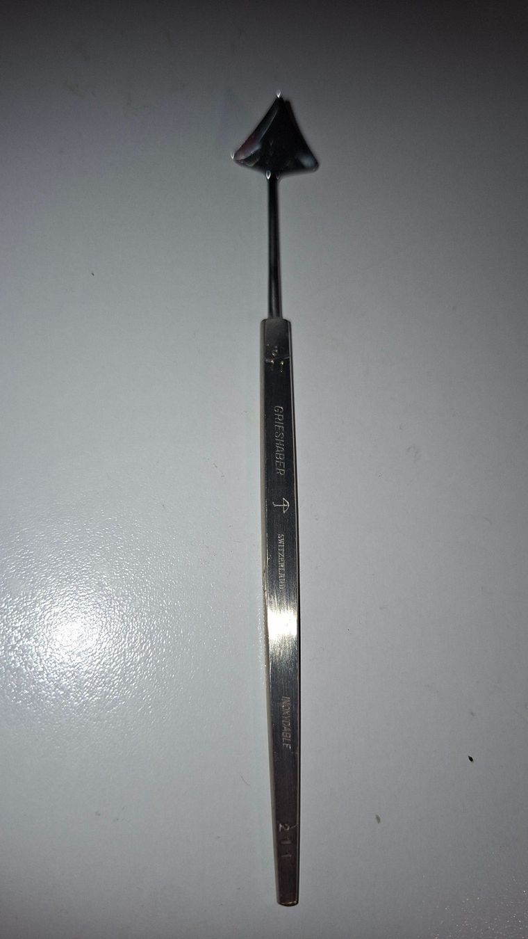 Attrezzature mediche: Jaeger-Keratom Grieshaber Instrument – Usato da Weiningen ZH venduto da Annakatharina 1