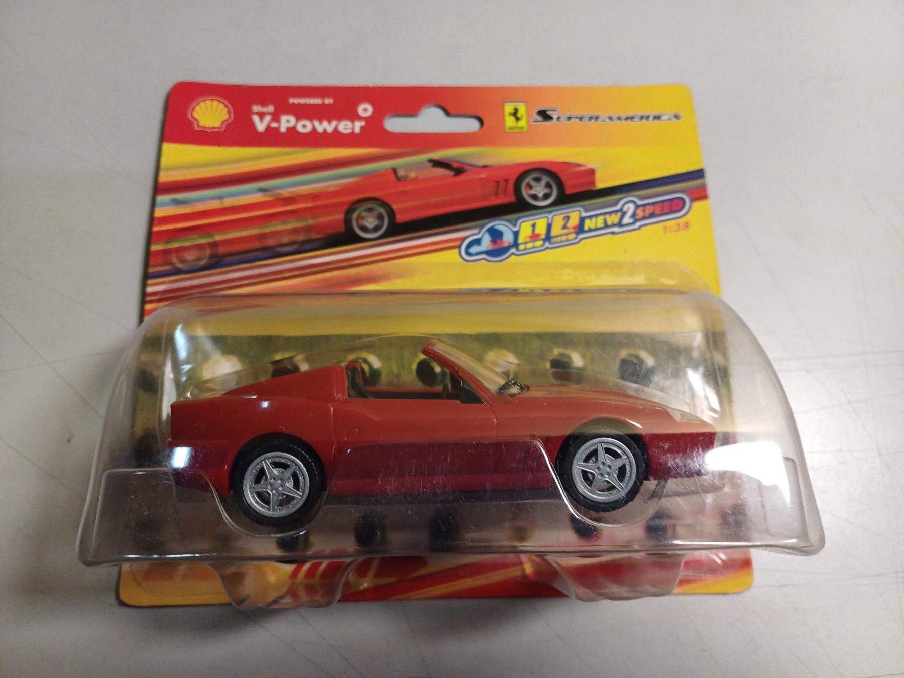 Shell Modellini d'auto: FERRARI-Sammlung 2006, Shell 1:38 – Nuovo e nell'imballaggio originale da Lommiswil venduto da Upa 2