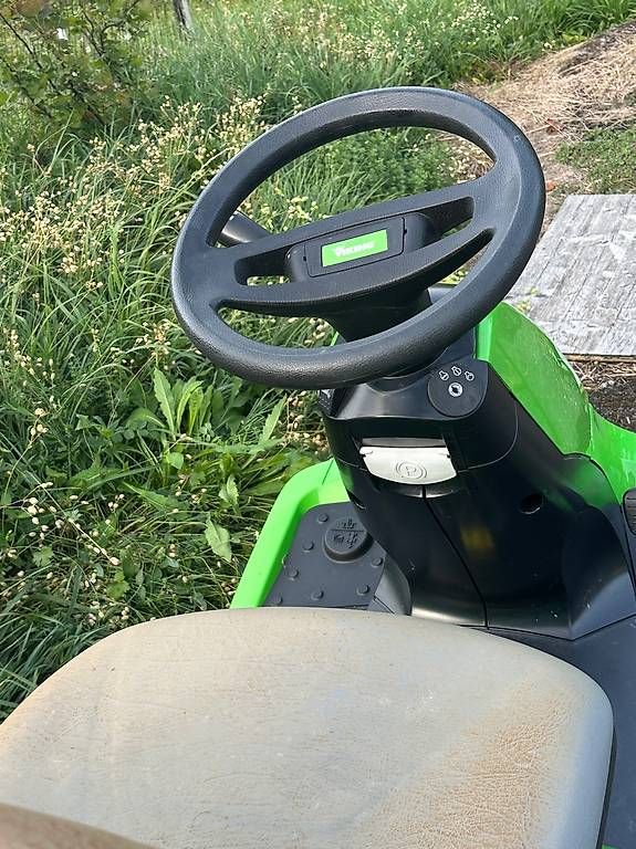 Viking Tagliaerba: Tracteur viking Mr 4082 – Usato da Muraz (Collombey) venduto da jaoo21 4