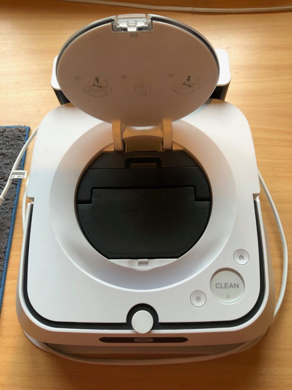 Irobot Staubsauger & Zubehör: Wischroboter - iRobot Braava Jet M6 – Gebraucht aus Widen von Himan 1