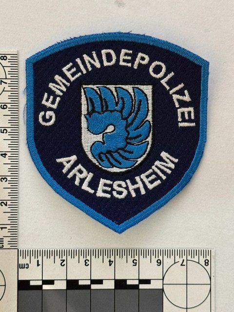 Placchette & Badge: 1 Polizei Abzeichen Gemeindepolizei Arlesheim/BL – Nuovo (secondo la descrizione) da Zürich venduto da Policepatch