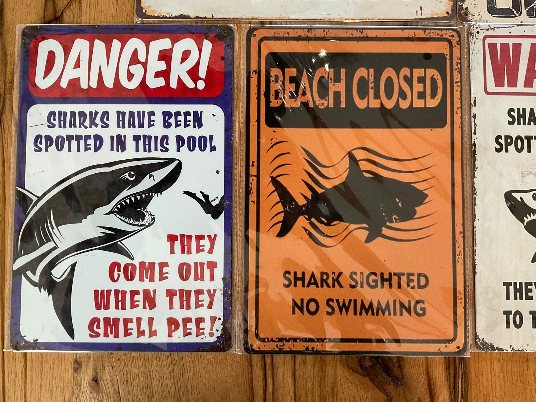 Insegne: Blechschild / Vintage / Strand / Shark / Haifisch – Nuovo e nell'imballaggio originale da aarwangen venduto da Butzi99 1