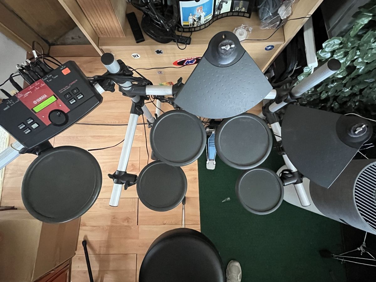 Yamaha Strumenti musicali: Drums Yamaha (Electronic ) – Usato da porrentruy venduto da alp_62jd