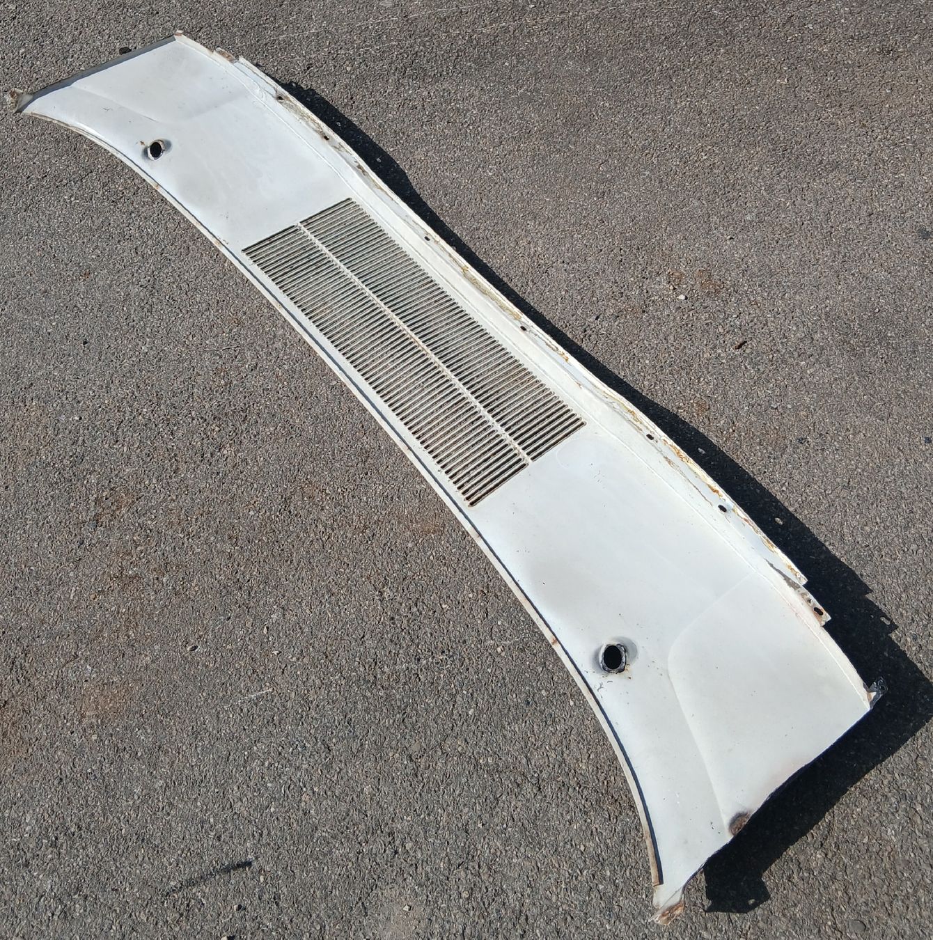 Ford Alle Autoersatzteile: Grille avant Ford Thunderbird 1966 – Gebraucht aus la heutte von Auto-stock 1