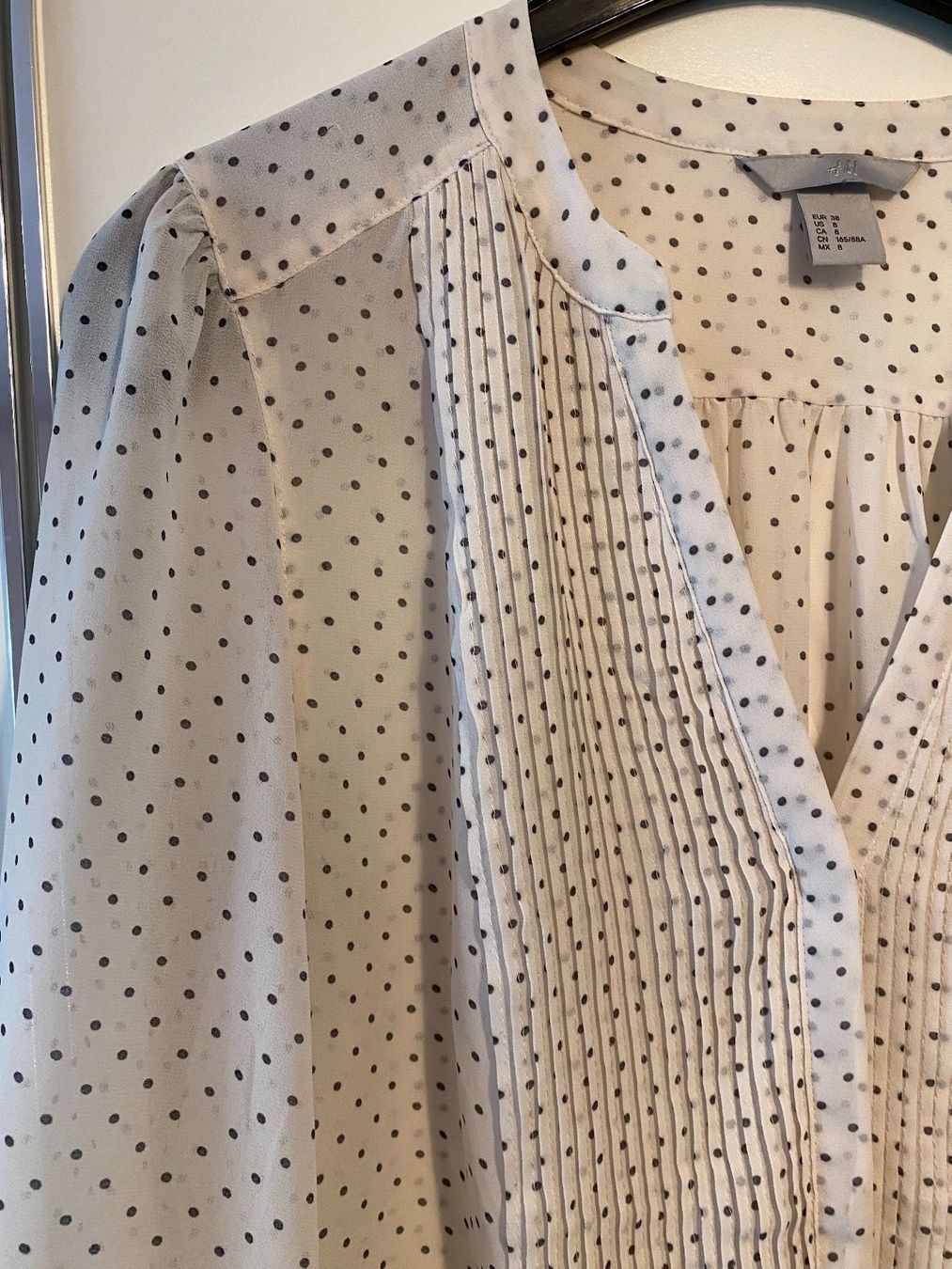 H&M Camicette: Bluse von H&M gr.38 – Usato da Pfungen venduto da Sheki56 2