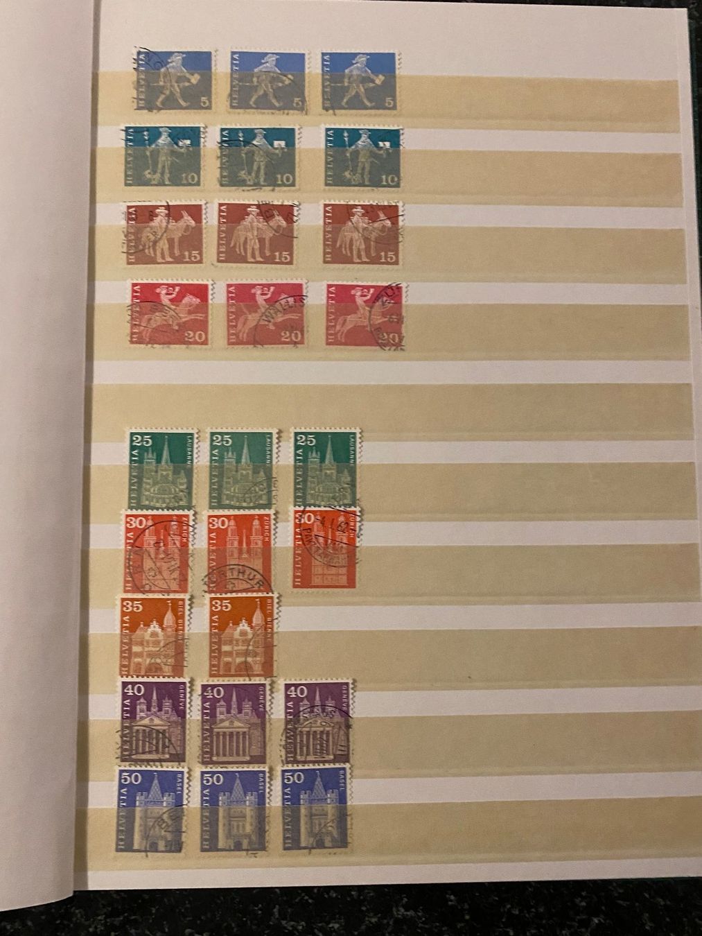 Tutti i francobolli: Briefmarken Album Schweiz – Usato da Bätterkinden venduto da Albera 1