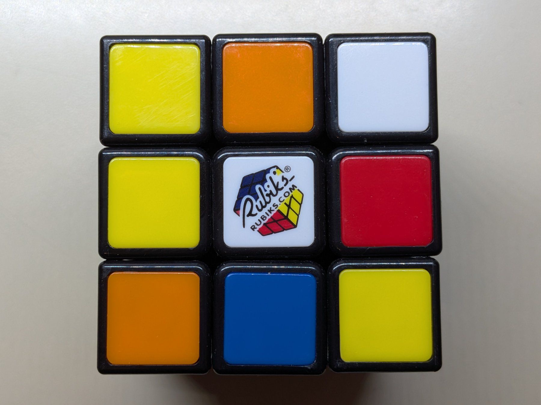 Rubik's Giochi: Original Rubik's Cube mit Ständer – Usato da Port venduto da gecotom 2