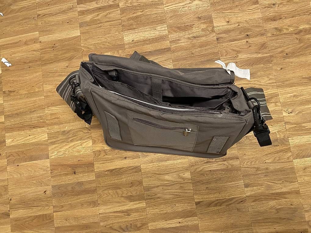 Lässig Kindertaschen: Wickeltasche – Gebraucht aus Lyss von Impalaa 1