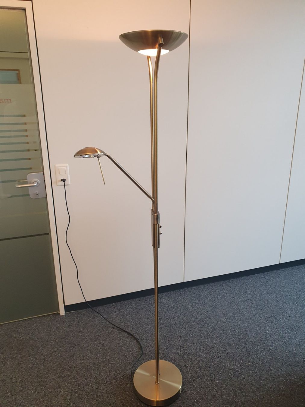 Lampes: Stehlampe – D'occasion à Triesen par platzproblem1