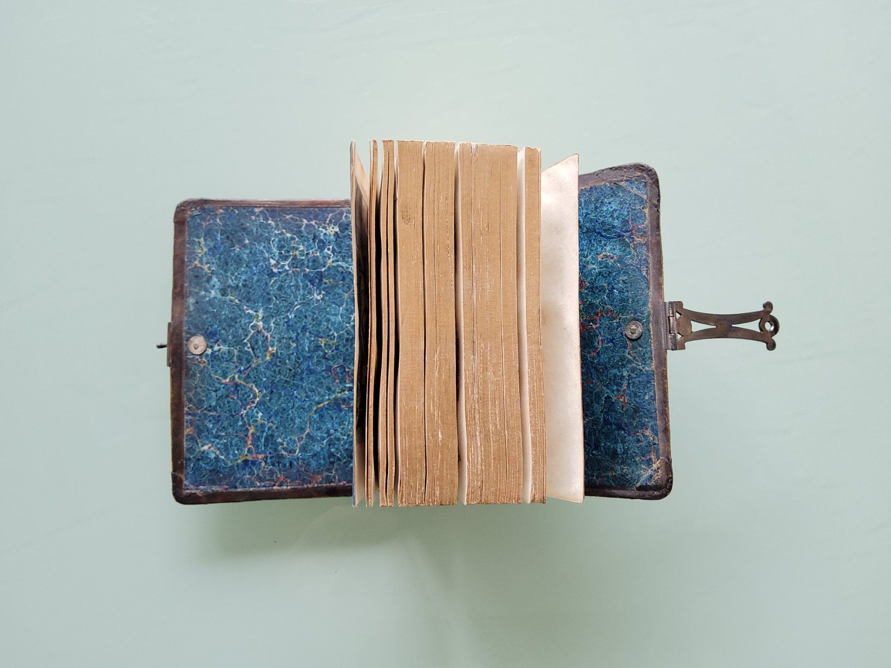 Libri: Magnifique antique livre – Usato da Malleray venduto da Broc-Mo 2