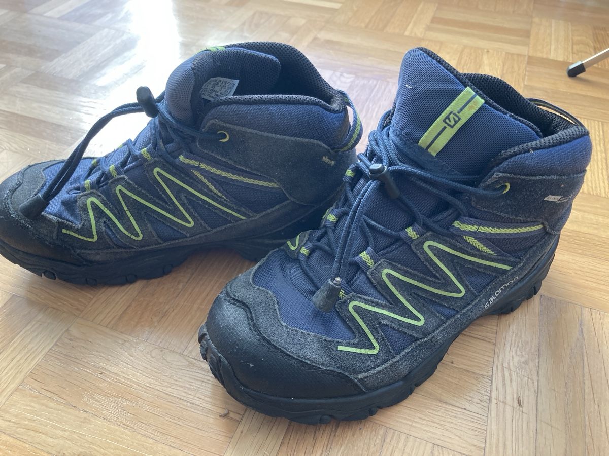 Chaussures hommes: Wanderschuhe Gr.35 Salomon – D'occasion à Zürich par kiskinfam 1