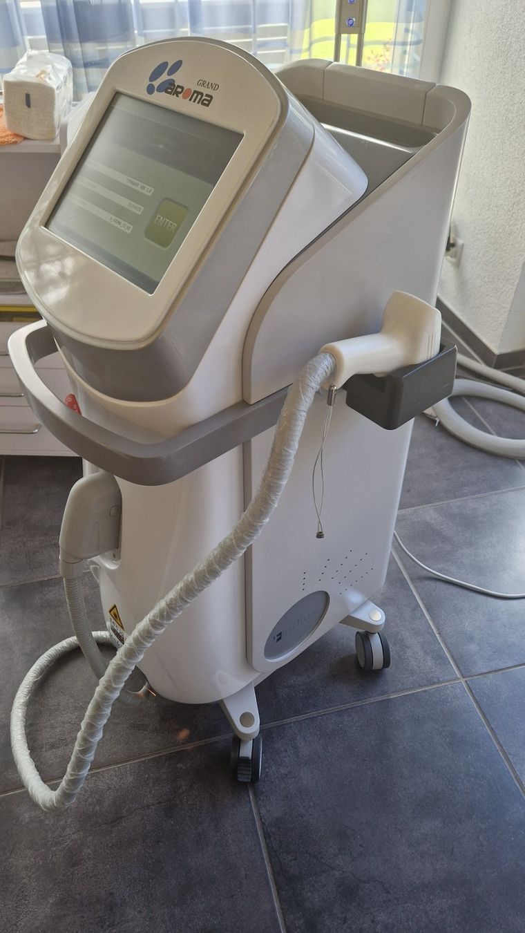 Tutte le macchine: Diodenlaser 808 AROMA – Usato da Salmsach venduto da Schusoa 2