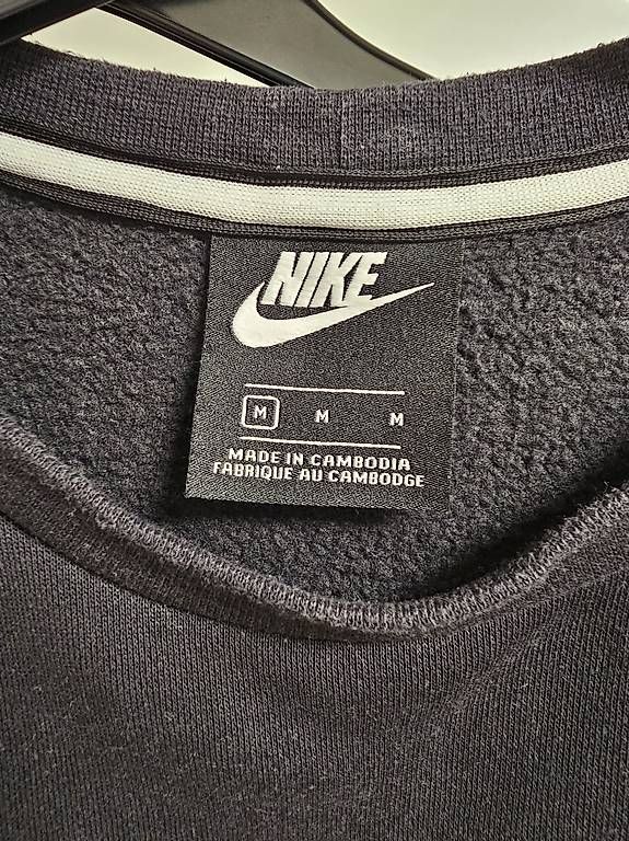 Pullover & Sweatshirts: Nike Hoodie Grösse M – Gebraucht aus Möhlin von luc_hlv7 1
