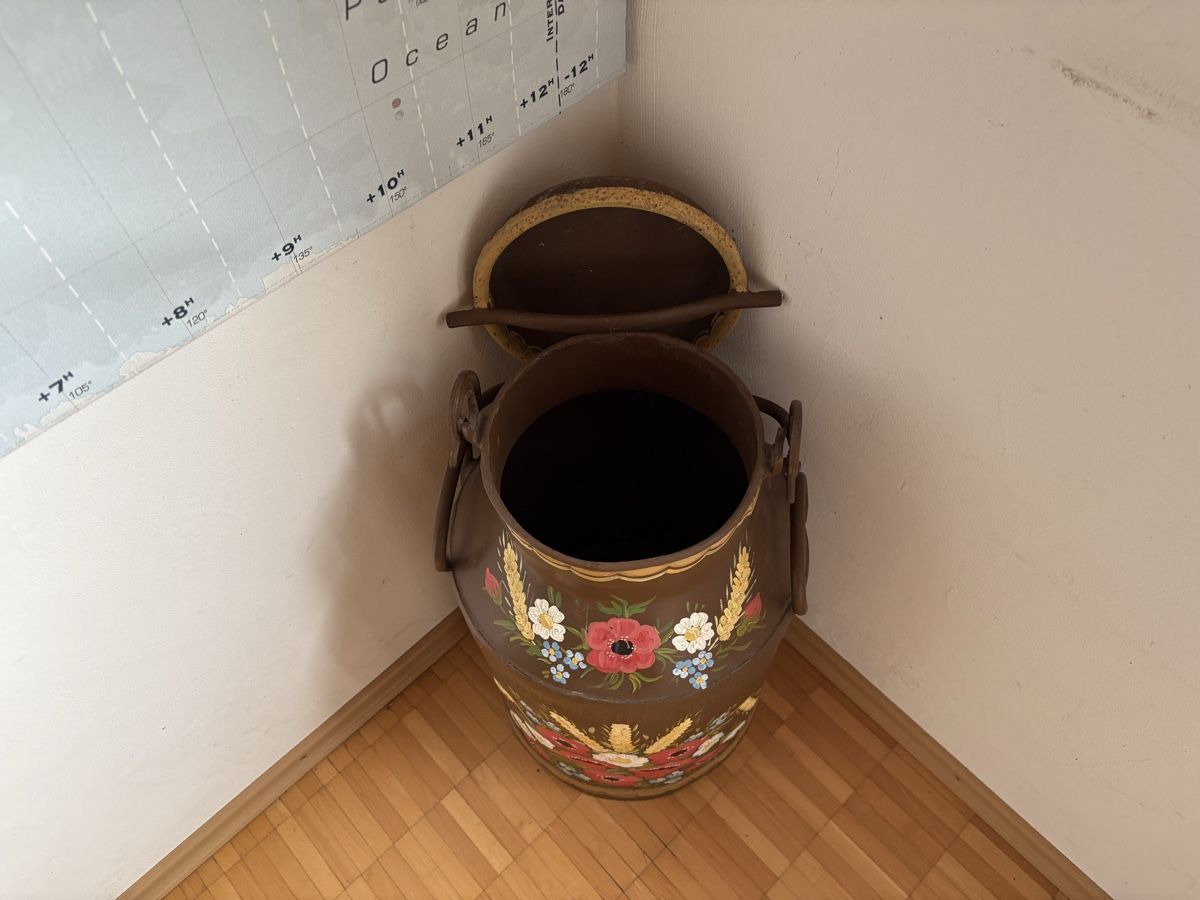 Garderobe: Milch Kanne mit Bauernmalerei, Schirmständer – Gebraucht aus Sisseln AG von art-dragoon 1