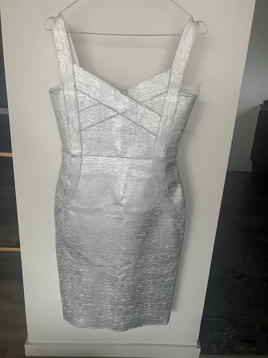 Vestiti: Magnifique robe élastique T34/36 – Nuovo (secondo la descrizione) da Peseux venduto da camosport