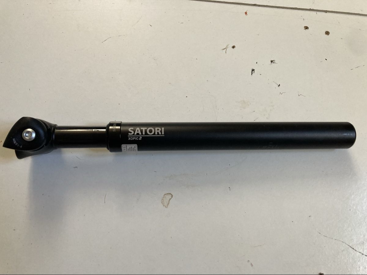 Pièces détachées: Satori Xopic 2 Sattelstütze  – Neuf (Voir description) à Zürich par 1beck5
