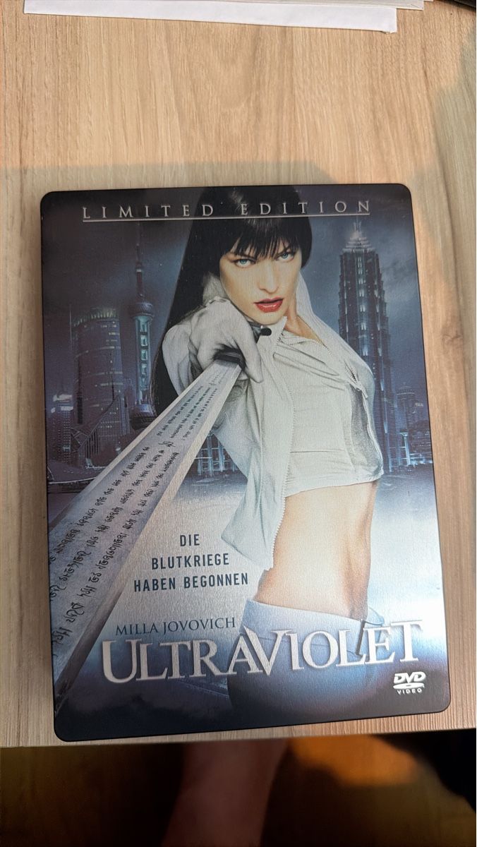 Tutti i DVDs: Ultraviolet Limited Edition Stahl Box DVD  – Nuovo (secondo la descrizione) da Rickenbach SO venduto da martink79