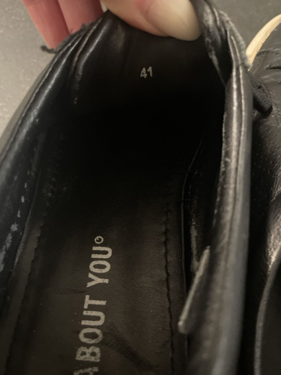 Scarpe da uomo: Leder Sneakers About You Gr. 41 Schwarz – Usato da Arbon venduto da llaauraa 1