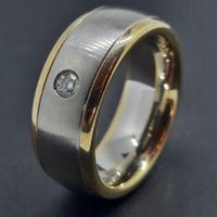 Robuster Goldring von Furrer-Jacot mit 0.08 ct. Brillant