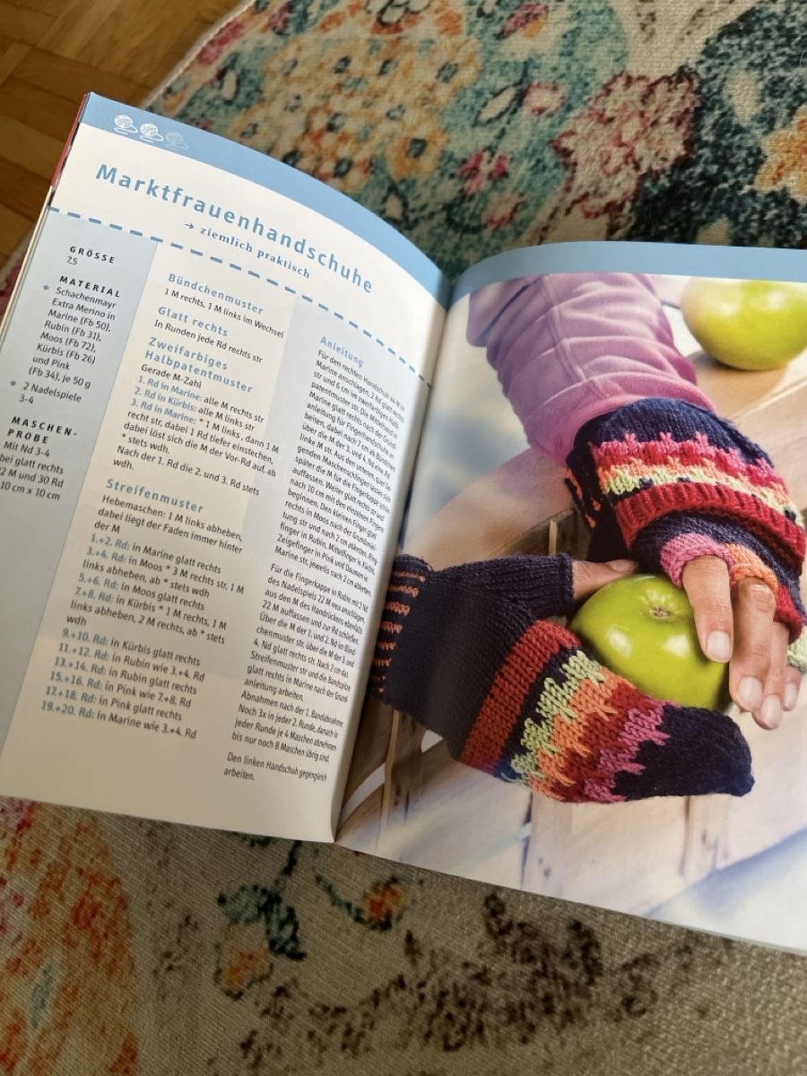 Libri: 2 Strickbücher TOPP Handschuhe und Perlenstricken set – Nuovo (secondo la descrizione) da Wil SG venduto da mia2016 3