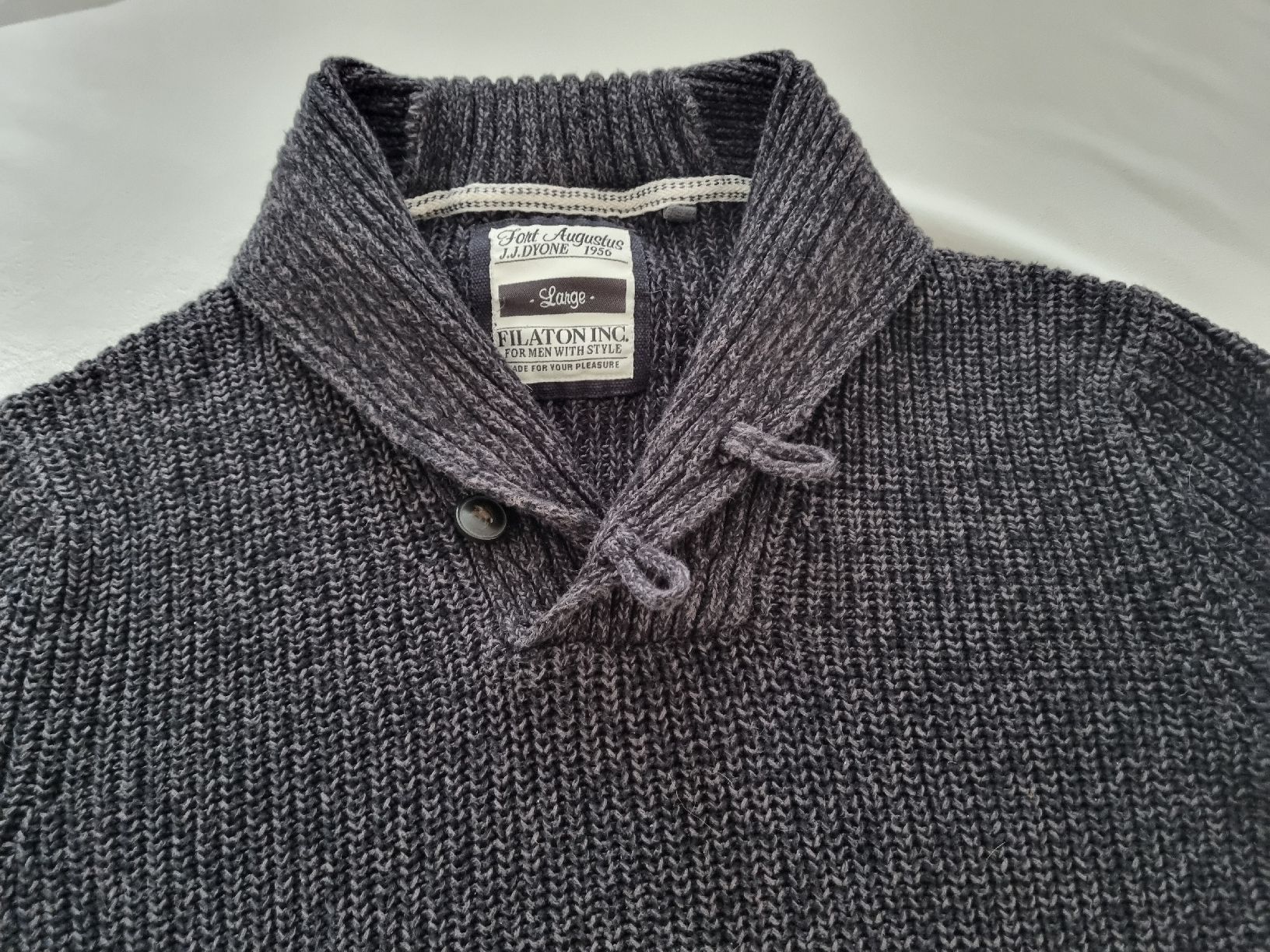 Pullover & Sweatshirts: 2 Pullover Gr. S – Gebraucht aus Steinen von turbogeiss99 3