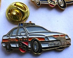 Pin Auto Polizei BERN