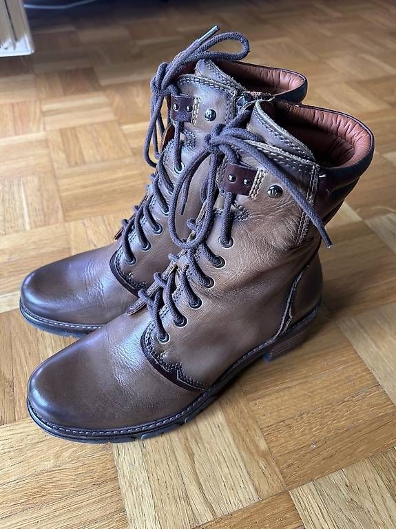 Scarpe da donna: Schuhe – Usato da Grafstal venduto da noa_gcm6 2