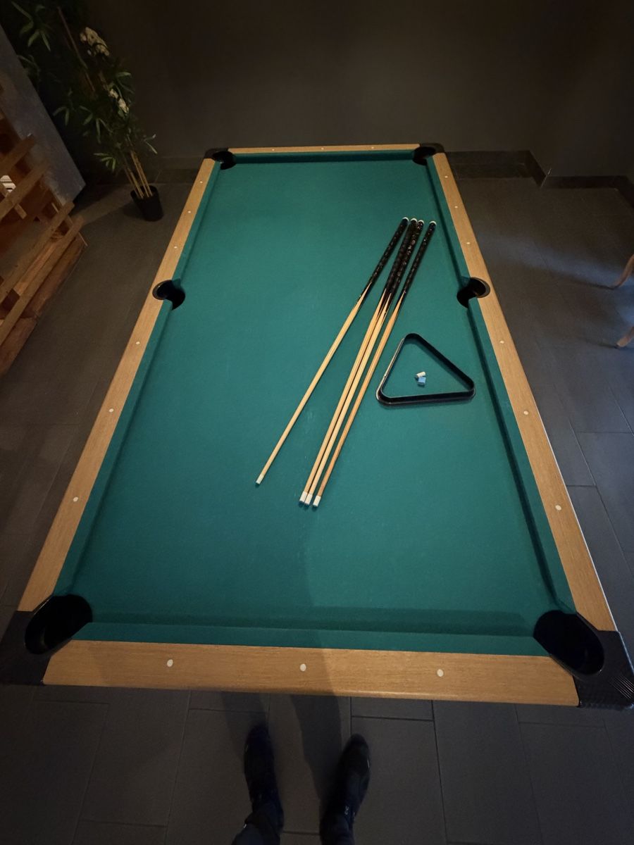 Tables de billard: Billiard Table with Accessories Good Condition – D'occasion à Interlaken par Suleika.Kummer 2