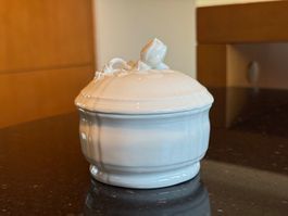 Zuckerdose aus Porzellan – Elegant, klassisch weiss
