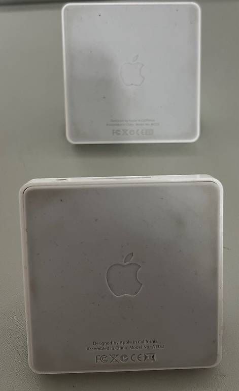 Caricabatterie: Apple I-Pad charging dock – Usato da Gunzwil venduto da mku_pv6y 1
