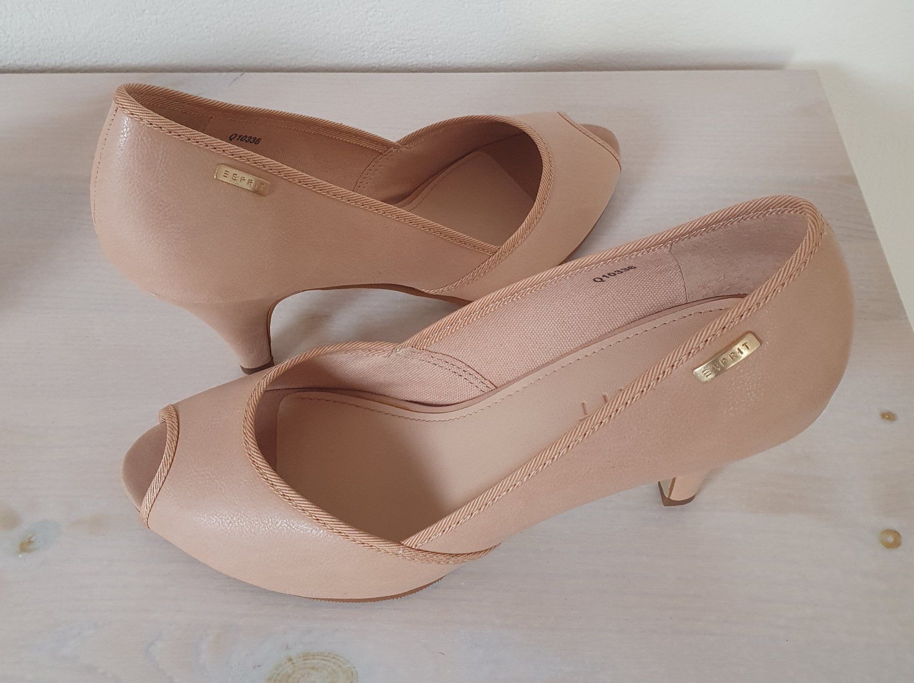 Esprit Scarpe da donna: ***NEU*** Pumps Peeptoe von ESPRIT – Nuovo (secondo la descrizione) da Möriken AG venduto da Xaendu 1
