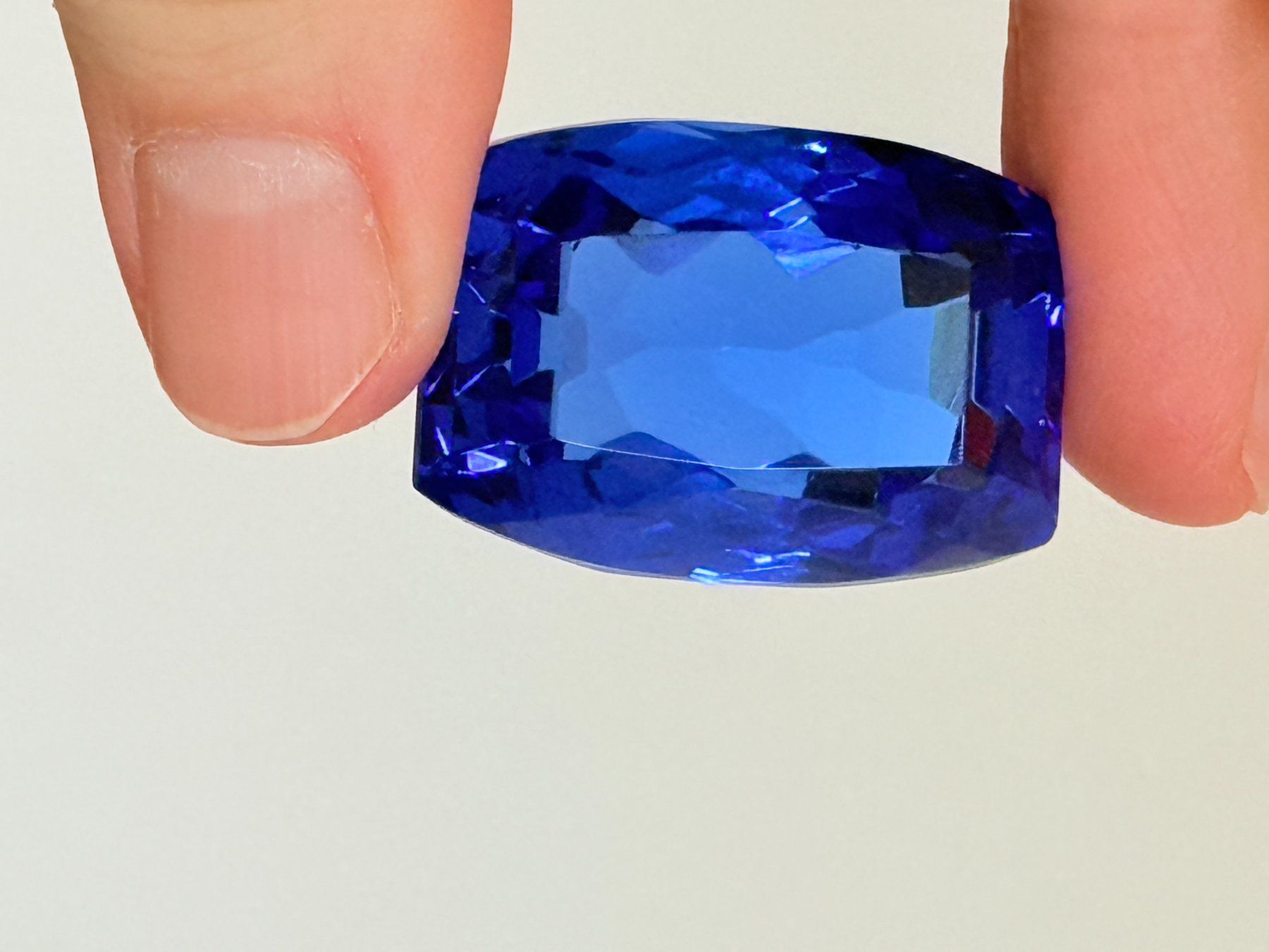 Mineralien & Heilsteine: 68.75 Ct Certified Loose Gemstone – Neu und originalverpackt aus Genève von AWWA 8