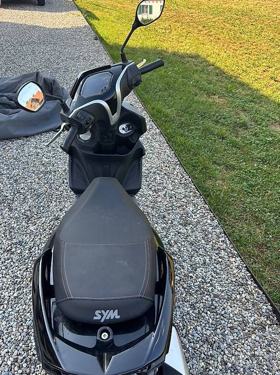 Strada: SYM FNX 125 Roller – Usato da Hergiswil NW venduto da lynnallina 3