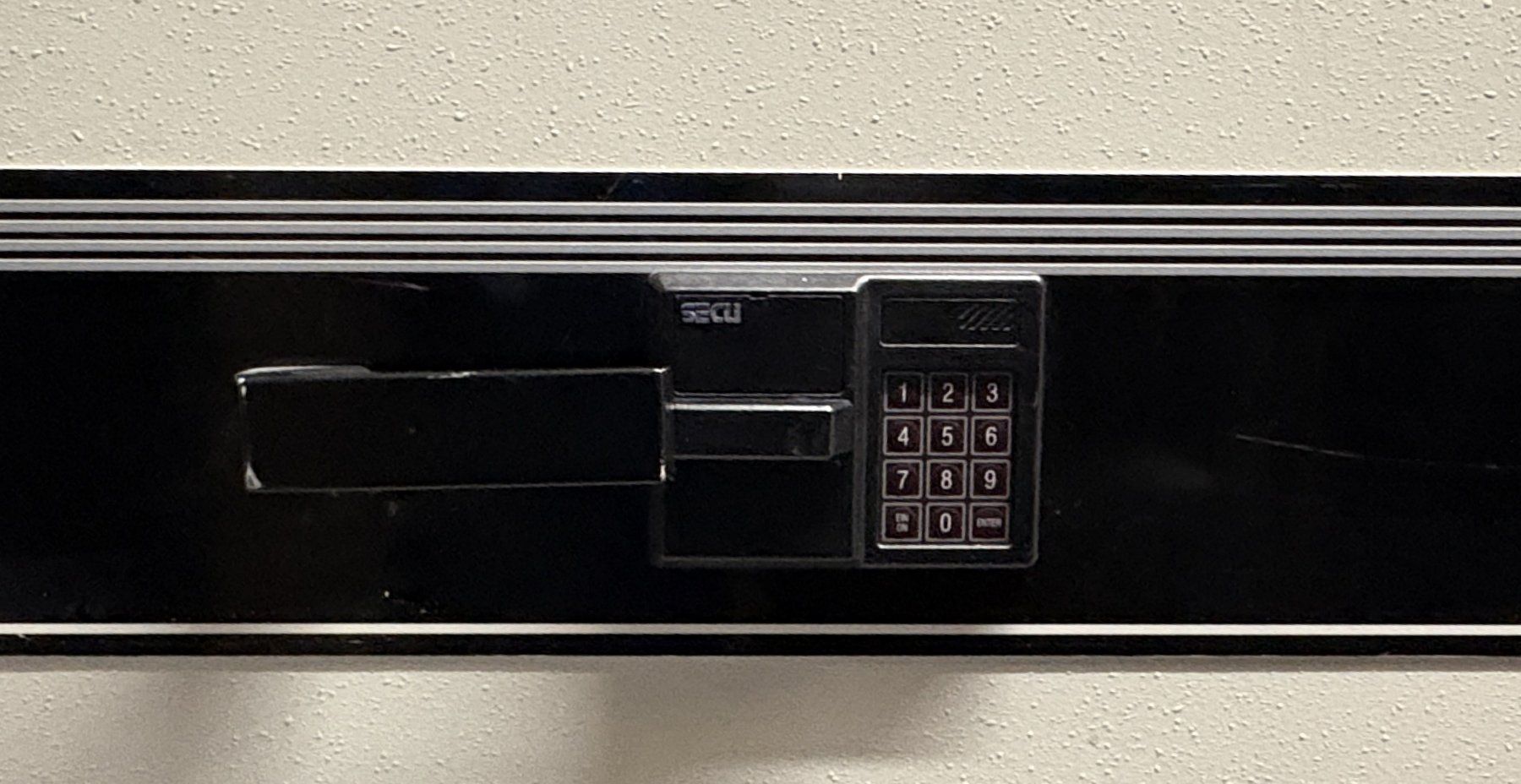 Tresor: Feuerfester Datensicherungssafe HADAK S60DIS – Gebraucht aus Zürich von Zos 7