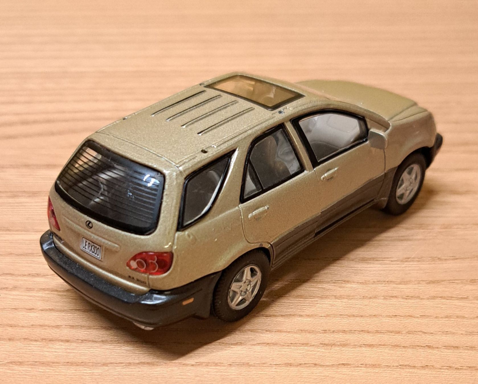 Lexus Modellini d'auto: Lexus RX300 Modell – Usato da Dietlikon venduto da kosta.katoglou 6